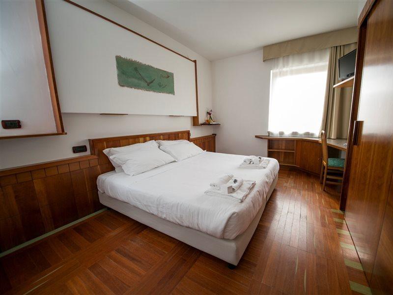 Hotel Carlo Felice Sassari Dış mekan fotoğraf
