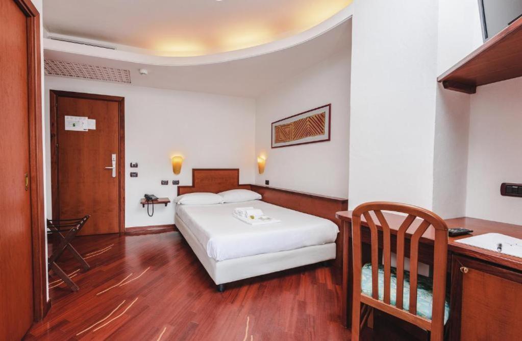 Hotel Carlo Felice Sassari Dış mekan fotoğraf