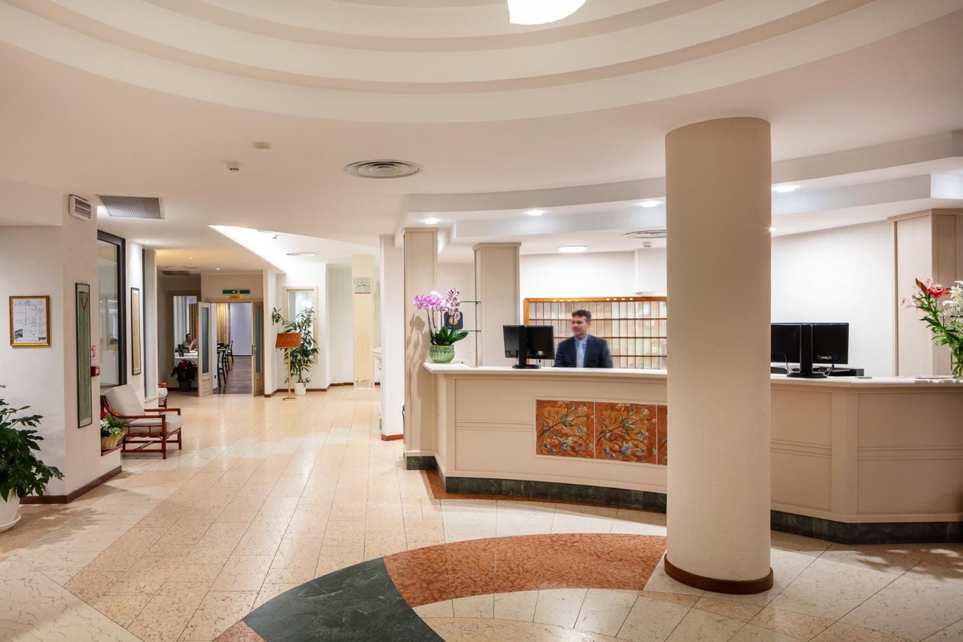 Hotel Carlo Felice Sassari Dış mekan fotoğraf